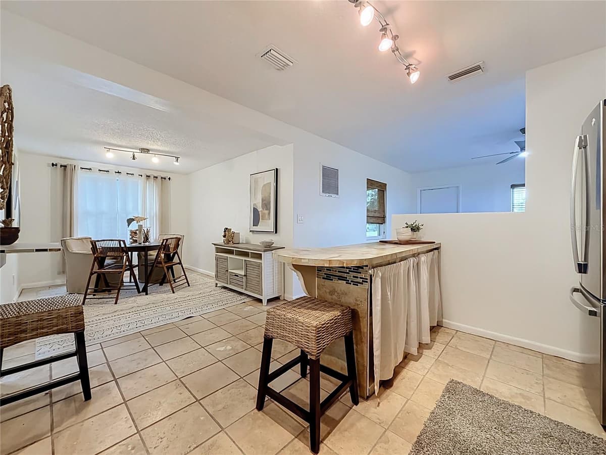2149 RIVIERA DRIVE — photo 12 of 37