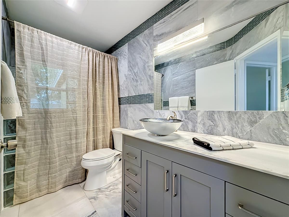 2149 RIVIERA DRIVE — photo 29 of 37
