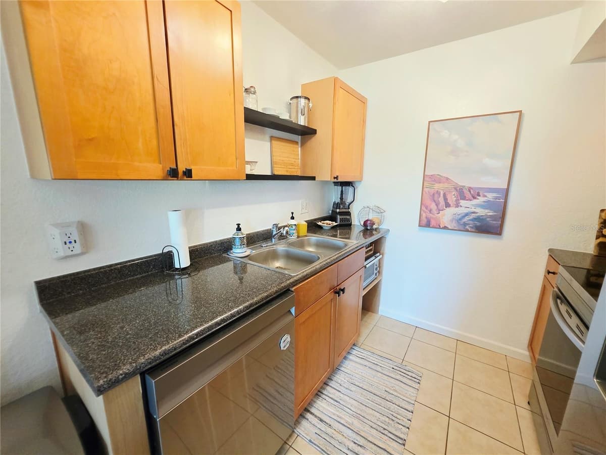 118 POMPANO DRIVE — photo 32 of 70