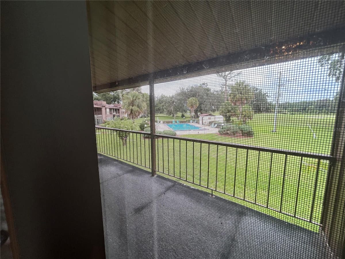729 MIDWAY DRIVE — photo 12 of 13