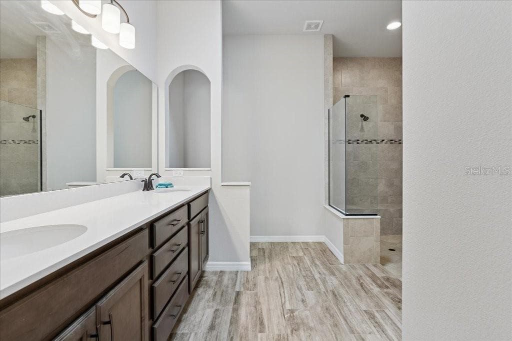 45 GRAHAM WOODS PLACE — photo 23 of 43