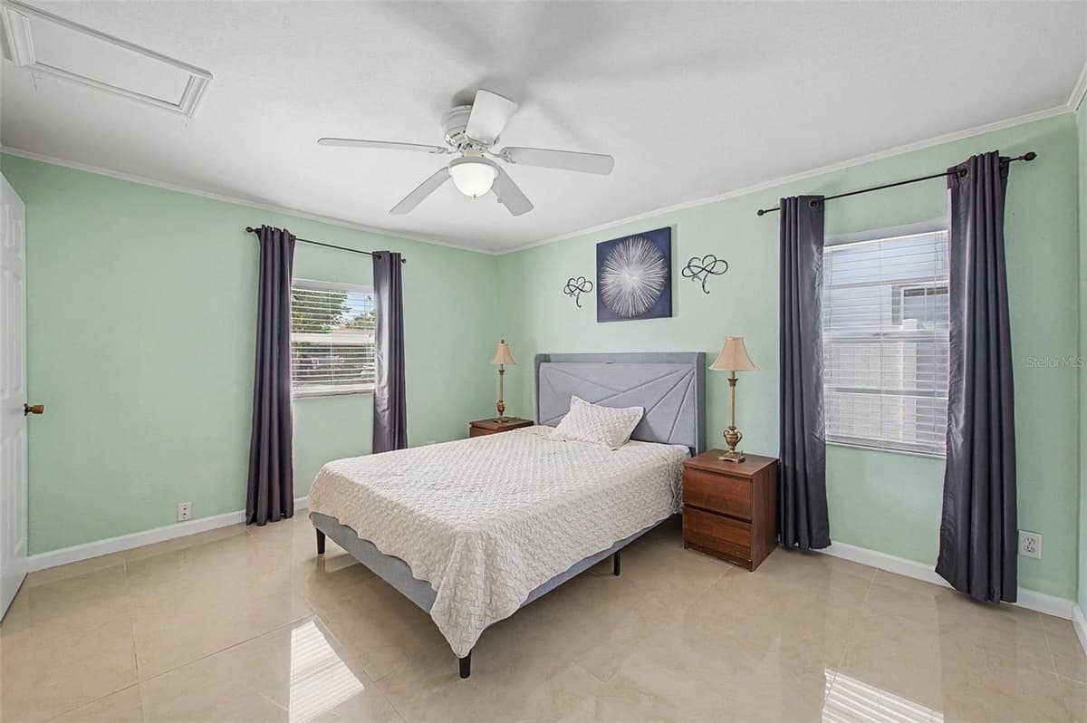 6704 GABRIELLE STREET — photo 10 of 25