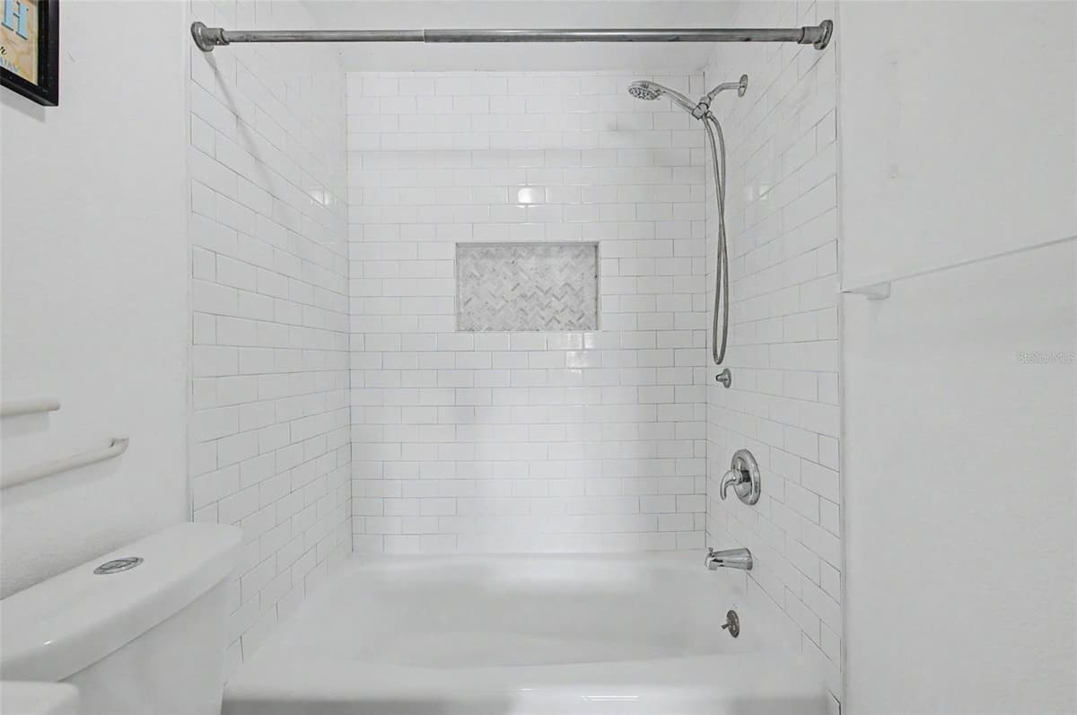 6704 GABRIELLE STREET — photo 13 of 25