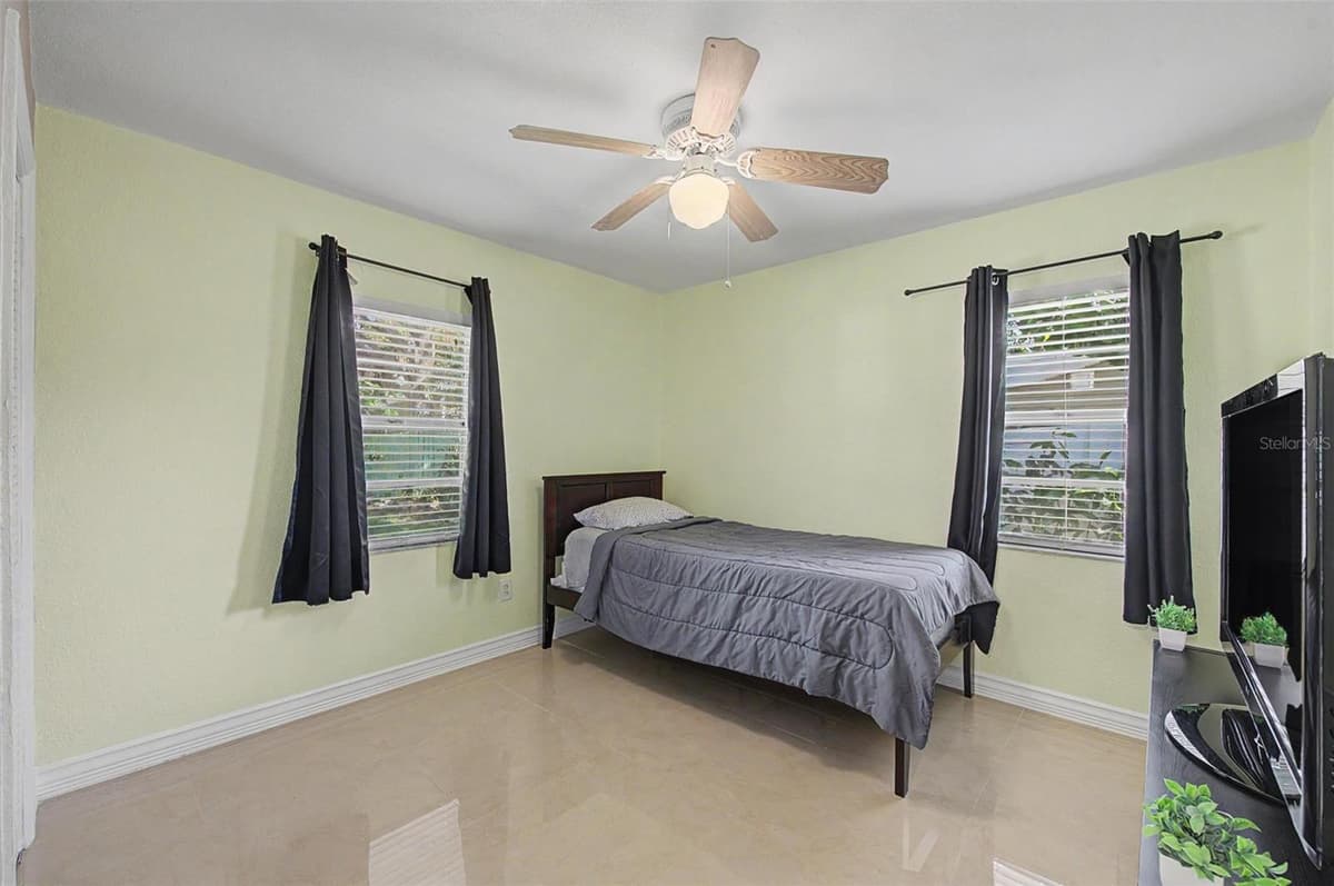 6704 GABRIELLE STREET — photo 14 of 25