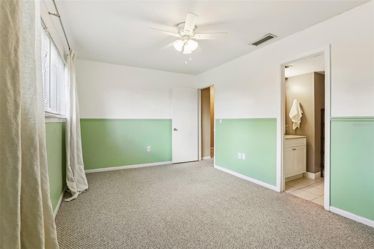 6325 NEWTOWN CIRCLE — photo 29 of 58