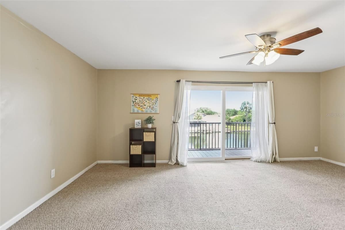 6325 NEWTOWN CIRCLE — photo 14 of 58