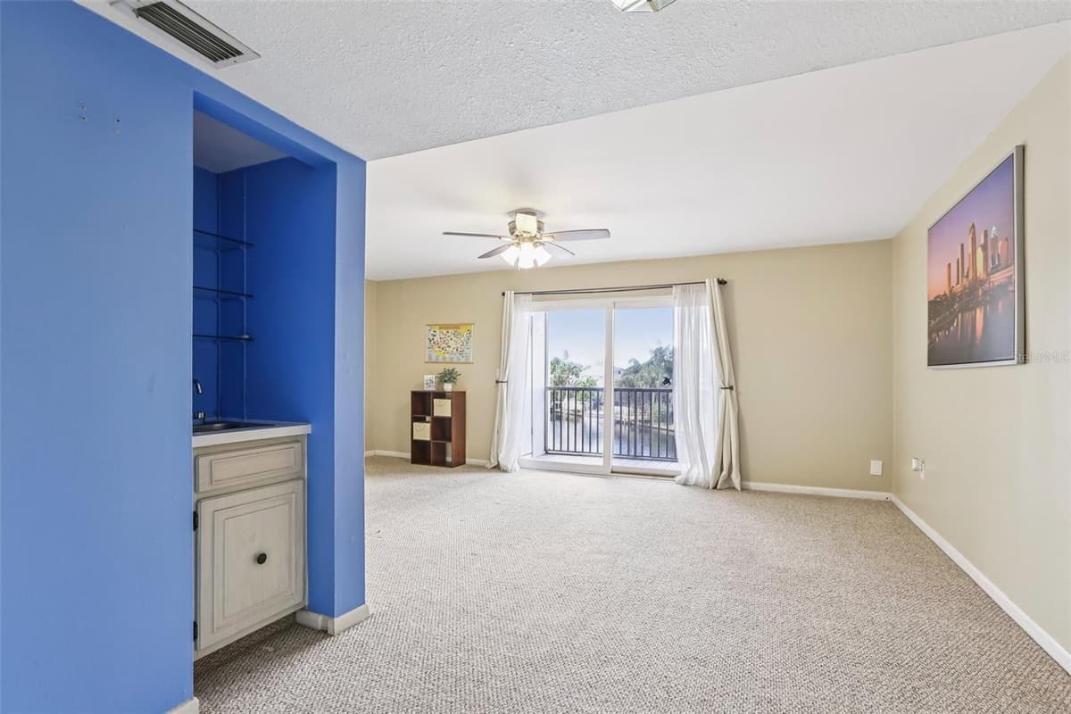 6325 NEWTOWN CIRCLE — photo 19 of 58