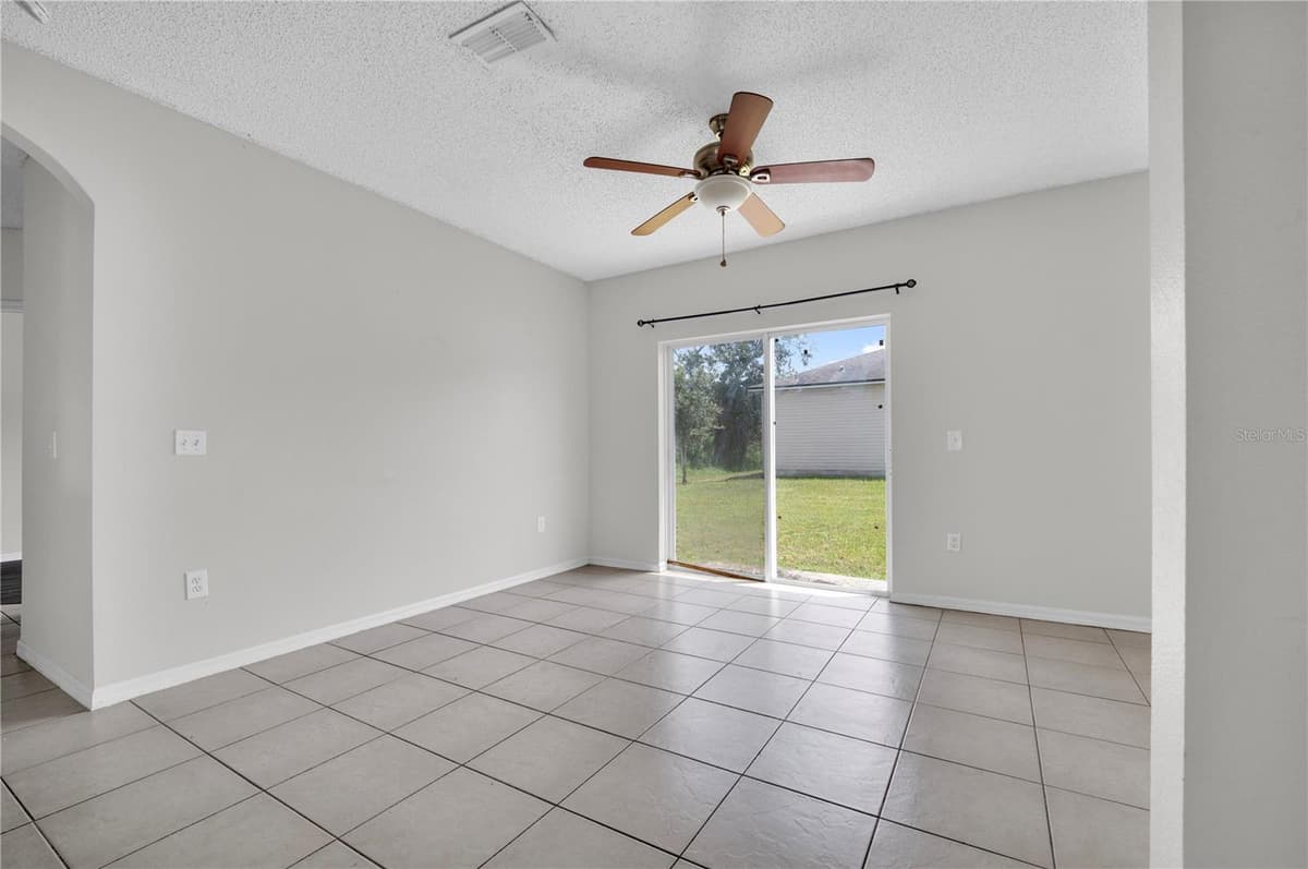 433 LAKEVIEW ROAD — photo 7 of 35