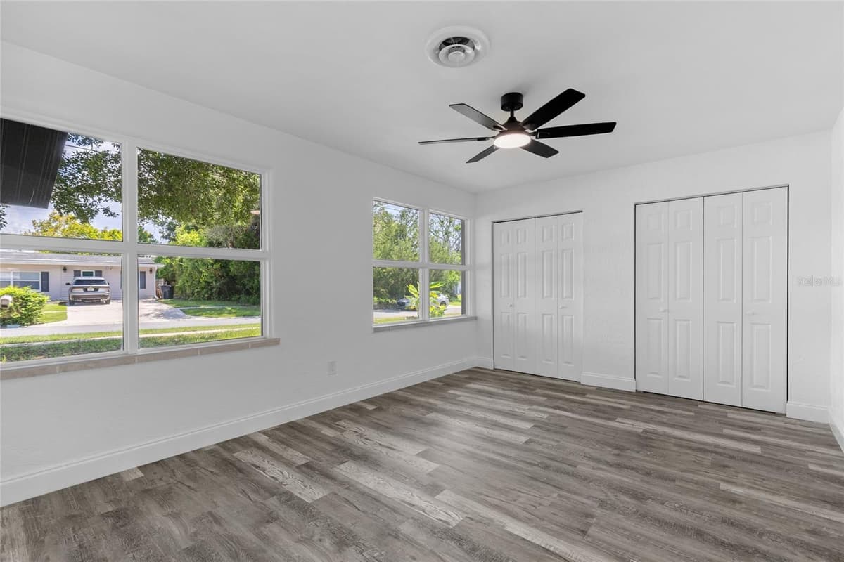 1259 SCOTTSDALE DRIVE — photo 11 of 23