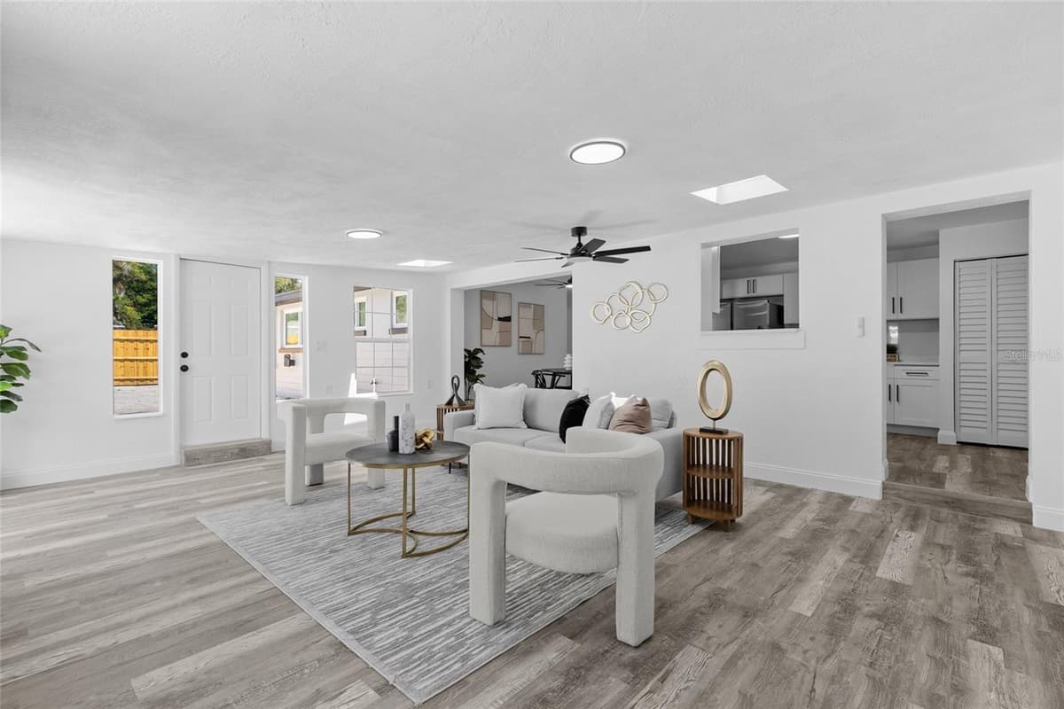 1259 SCOTTSDALE DRIVE — photo 6 of 23