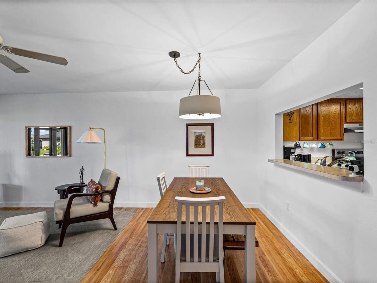 7719 COSME DRIVE — photo 17 of 54