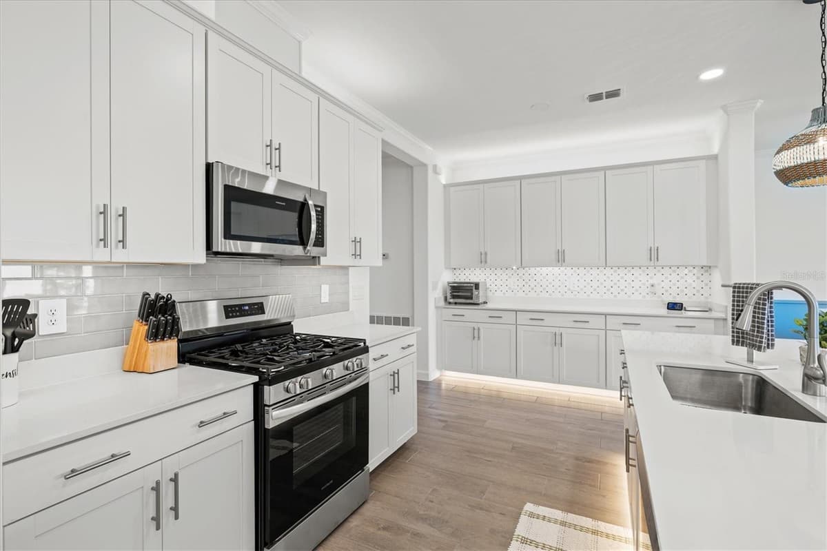 5144 SPOTTED SEAL LANE — photo 11 of 80