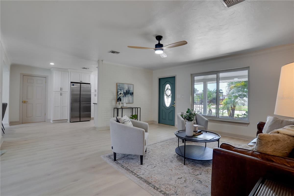 6065 23RD AVENUE — photo 8 of 43