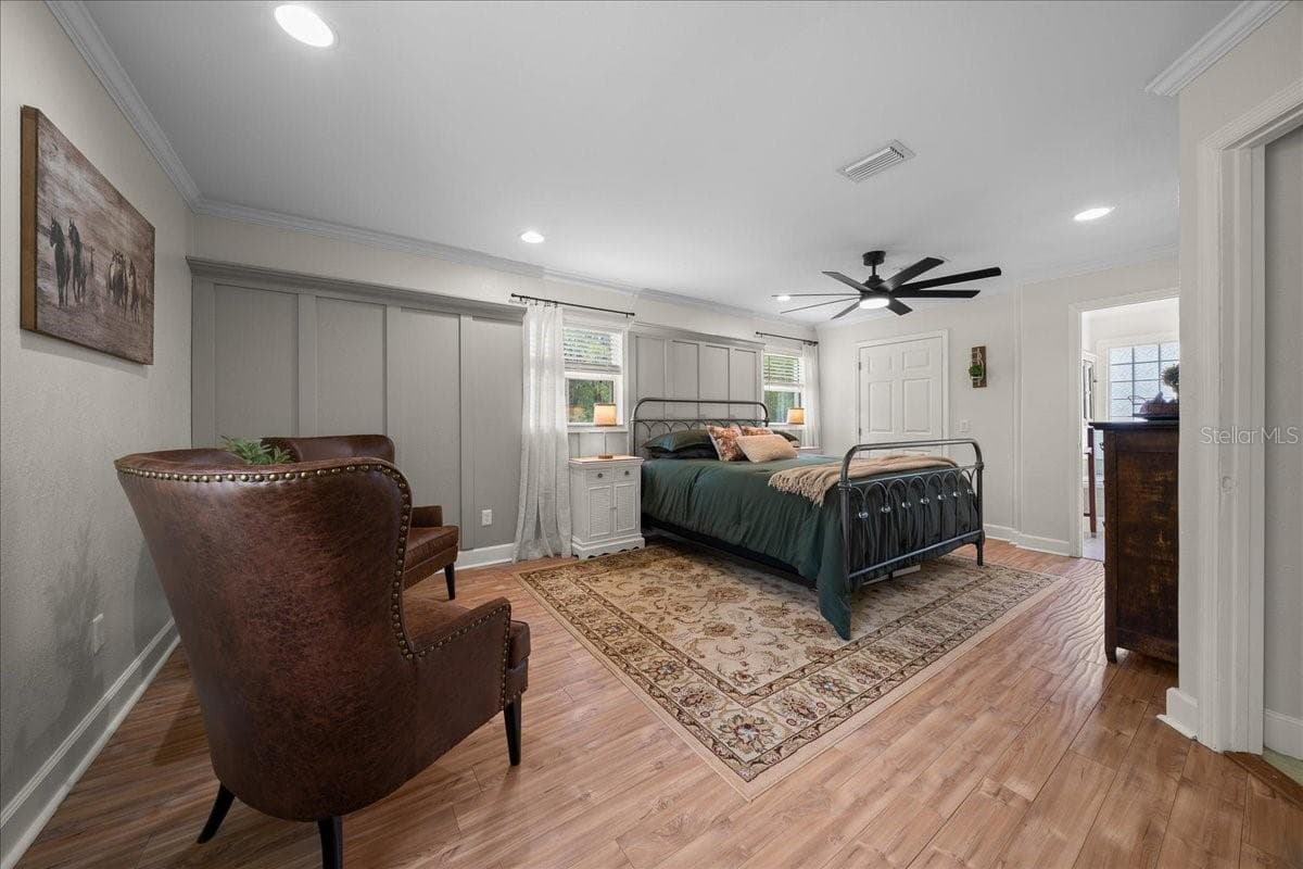 530 35TH STREET — photo 7 of 32