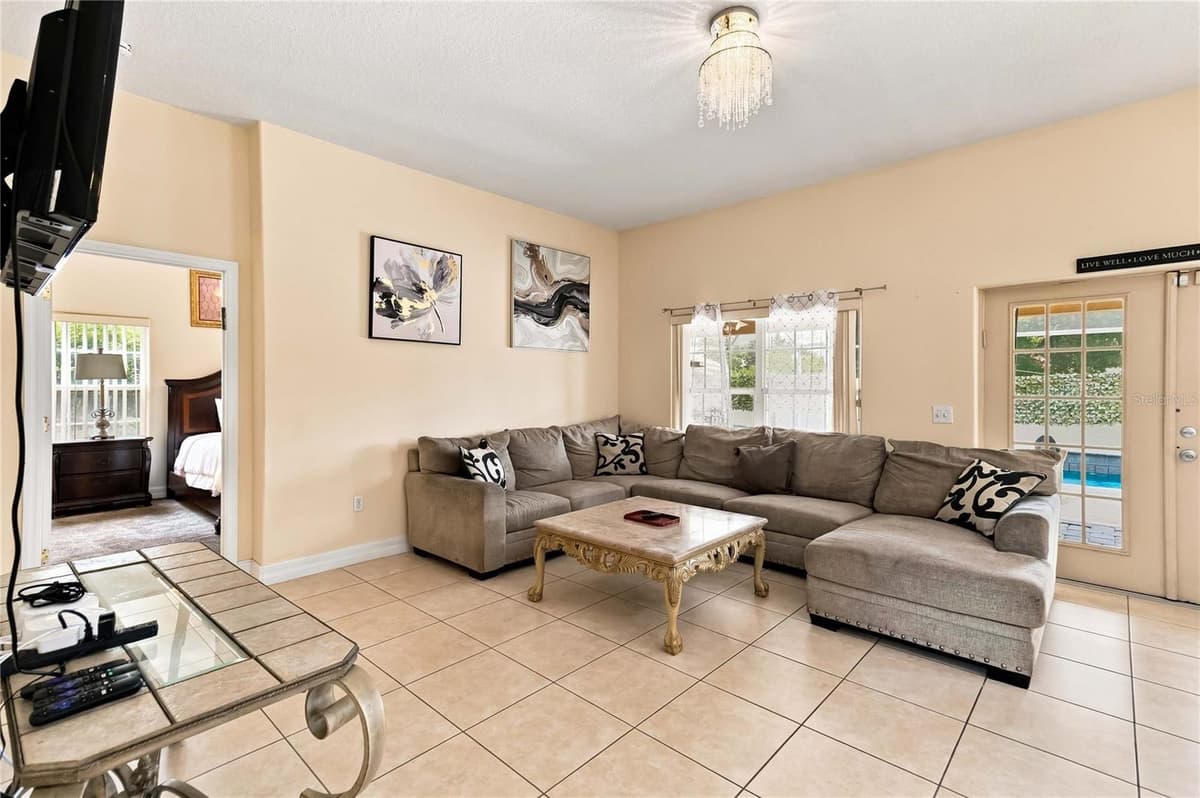 426 VISTA LOOP — photo 8 of 48