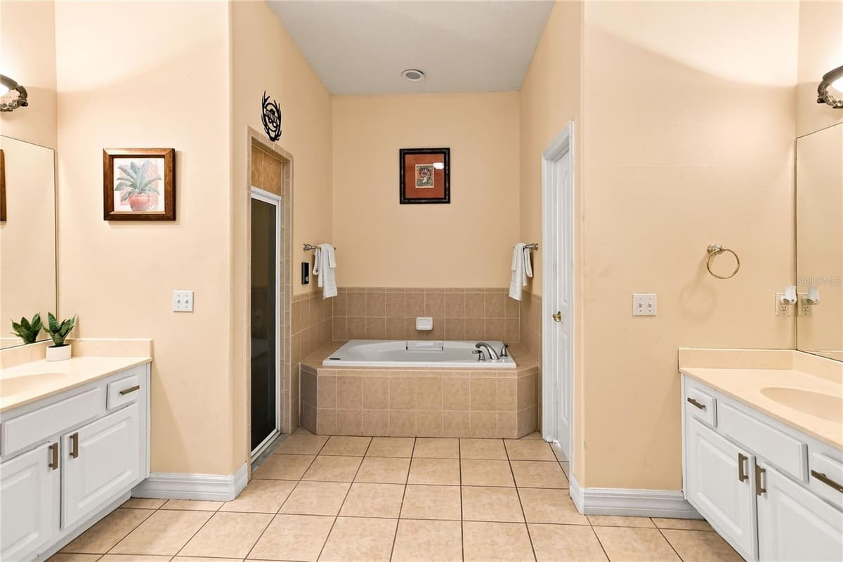 426 VISTA LOOP — photo 18 of 48