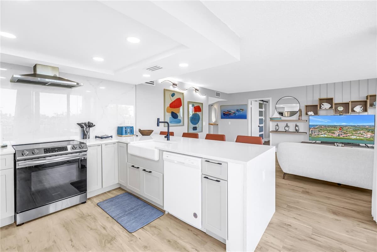 6269 PALMA DEL MAR BOULEVARD — photo 7 of 42
