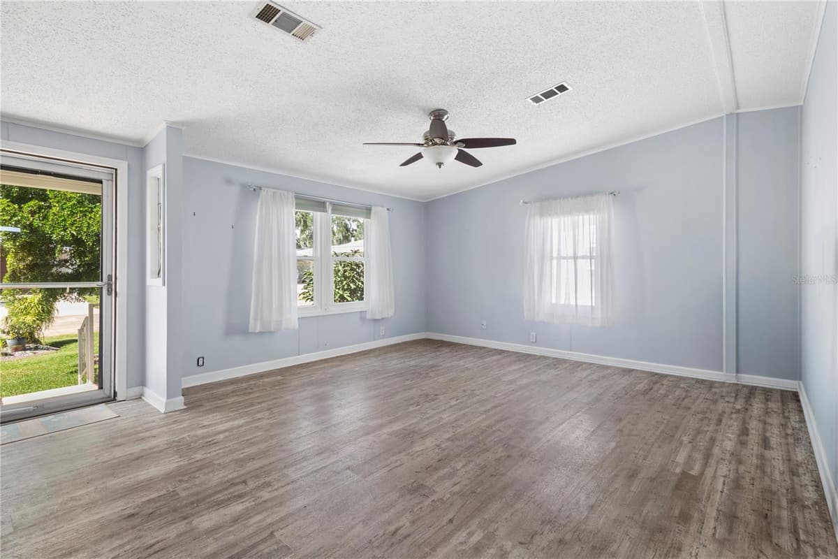 190 NIGHTINGALE CIRCLE — photo 10 of 47
