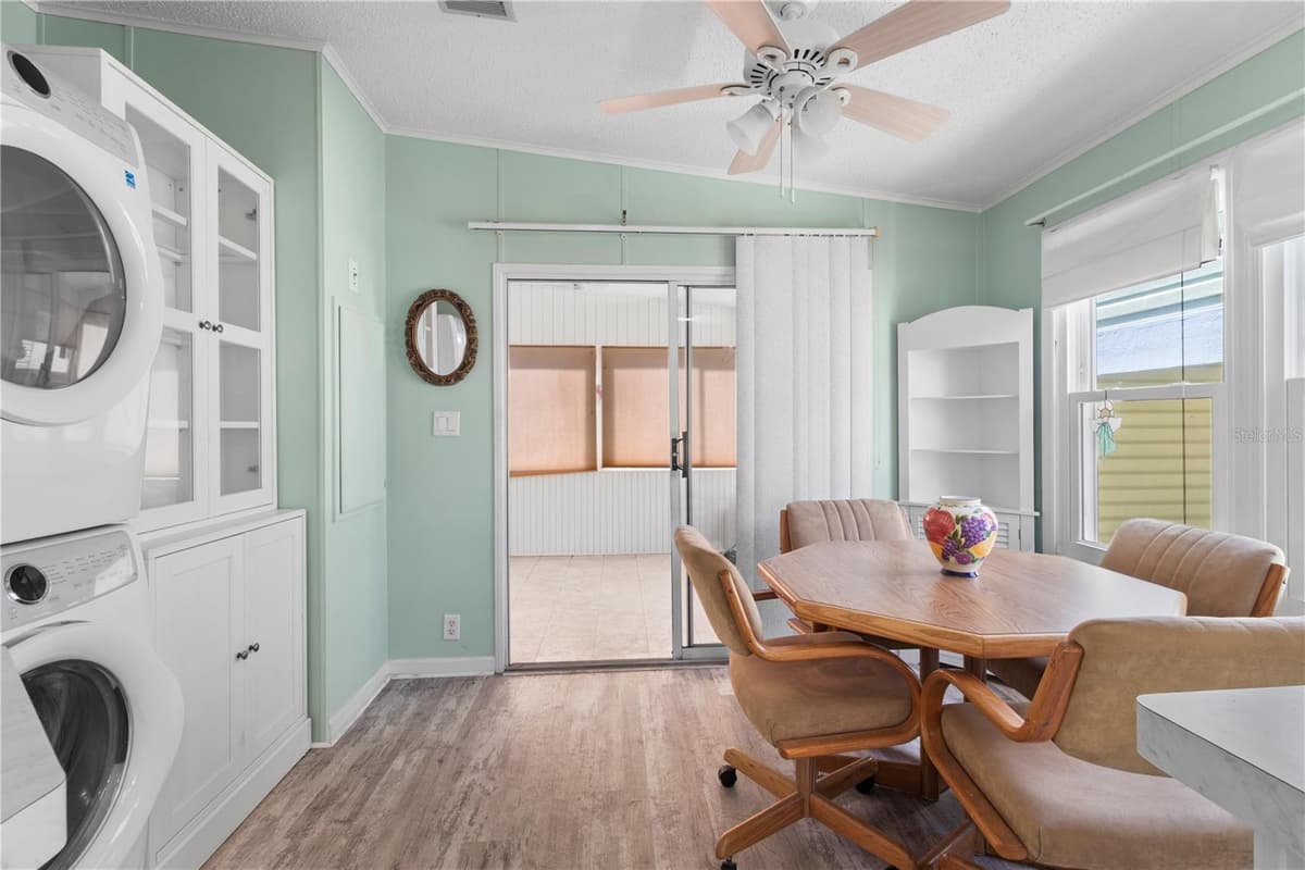 190 NIGHTINGALE CIRCLE — photo 17 of 47