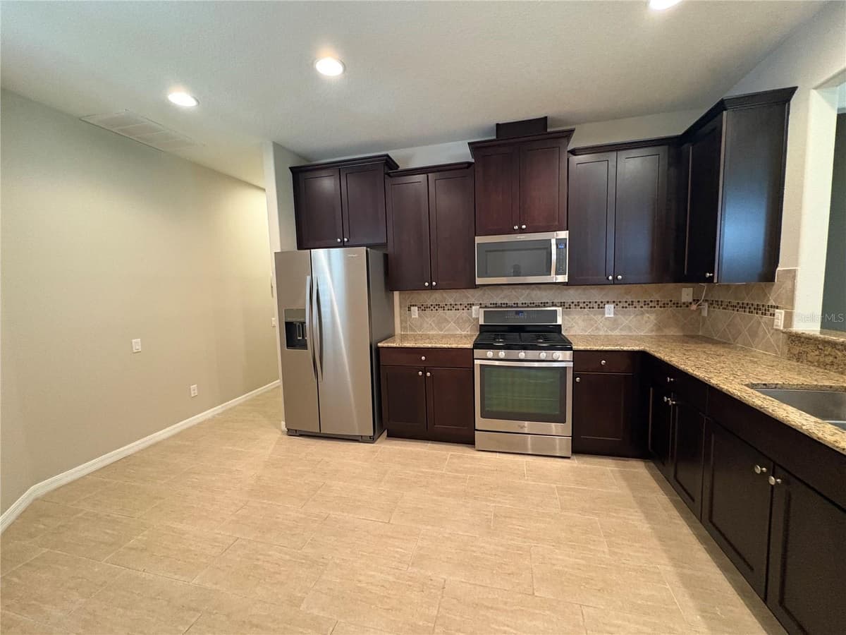 116 LA CRESTA COURT — photo 4 of 21