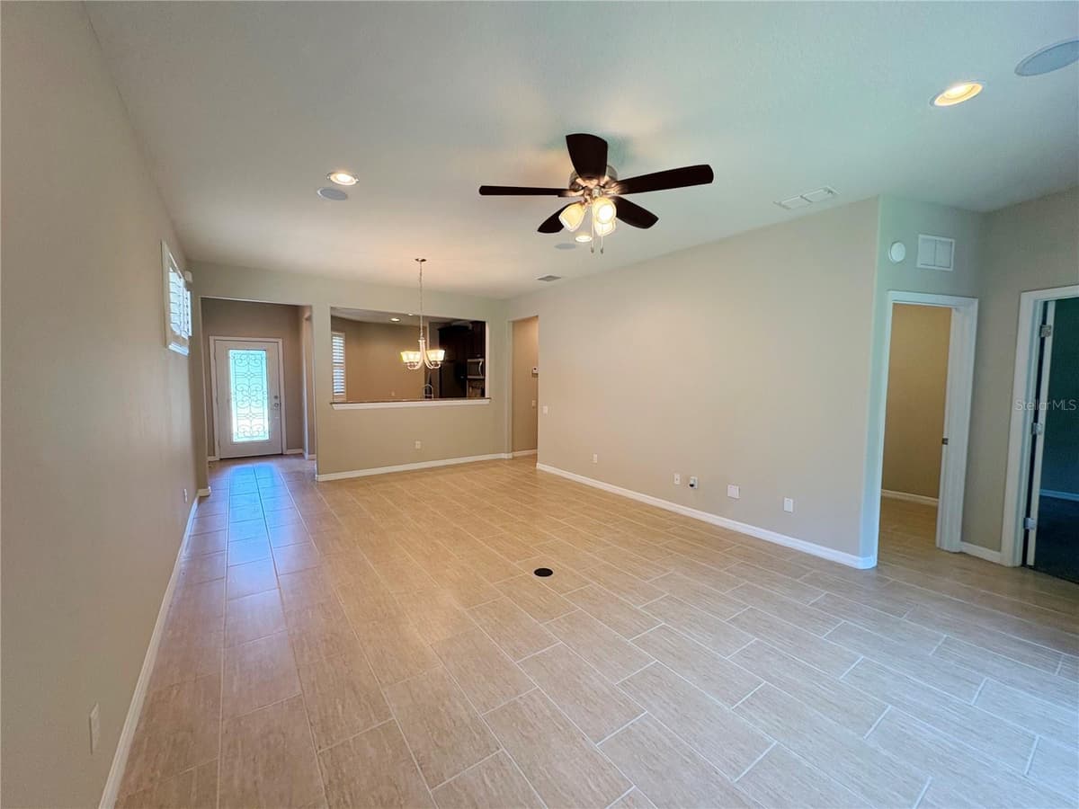 116 LA CRESTA COURT — photo 10 of 21