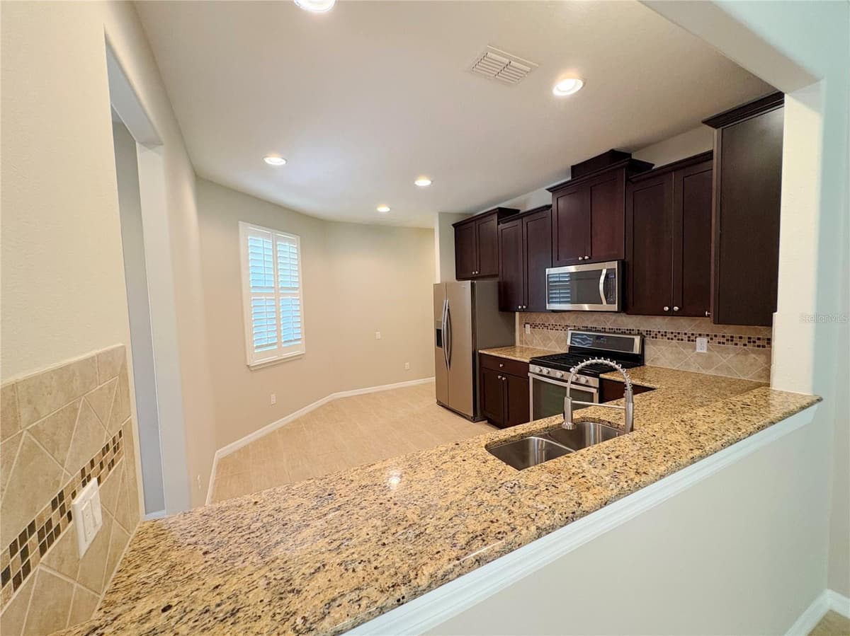 116 LA CRESTA COURT — photo 3 of 21