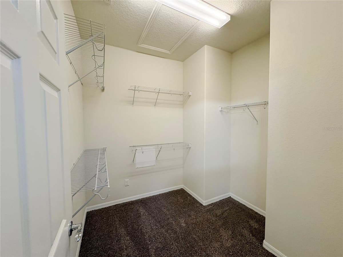 116 LA CRESTA COURT — photo 17 of 21