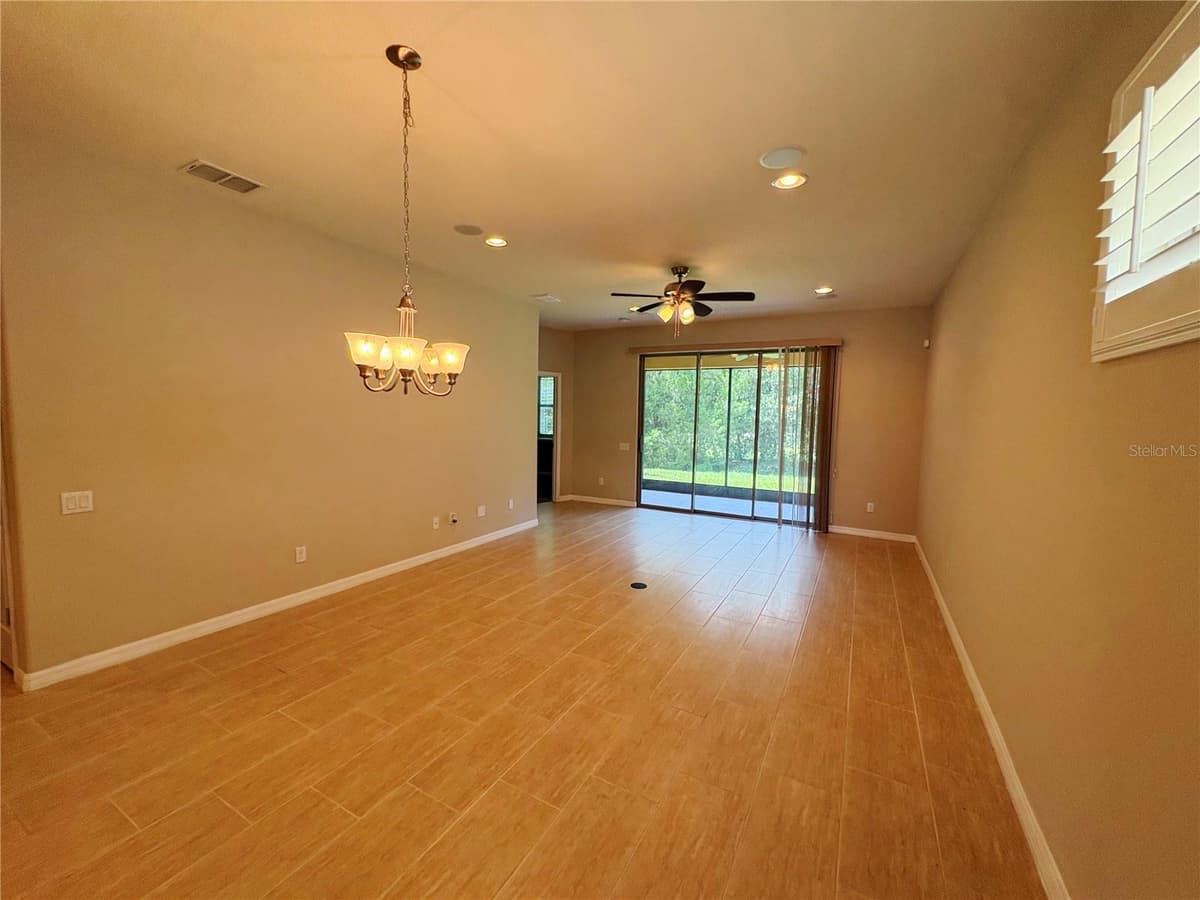 116 LA CRESTA COURT — photo 9 of 21