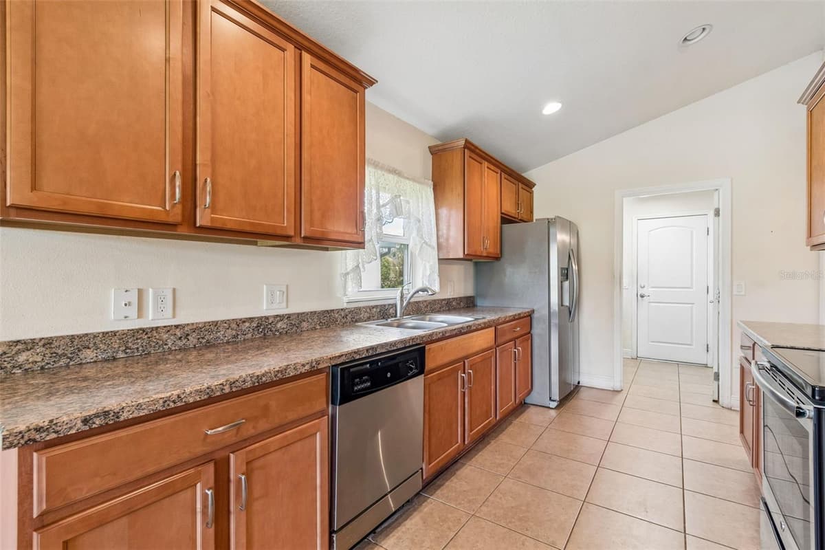 13613 NITI DRIVE — photo 26 of 95