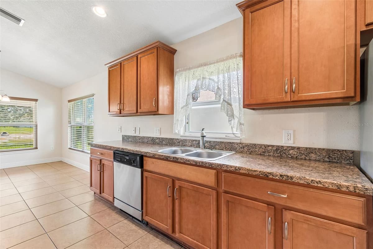 13613 NITI DRIVE — photo 21 of 95