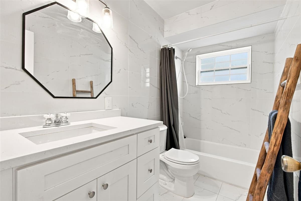 5826 WOODBINE DRIVE — photo 21 of 33