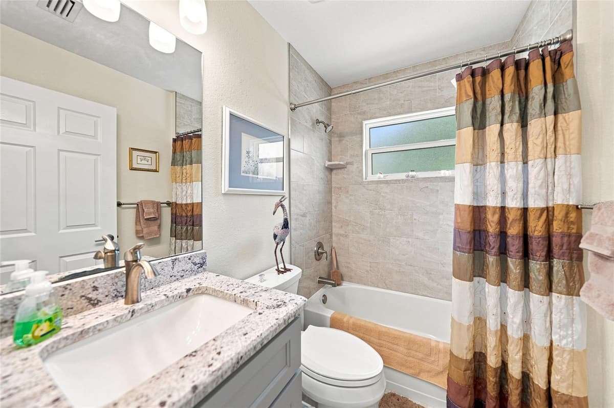 5742 JANUS AVENUE — photo 25 of 53