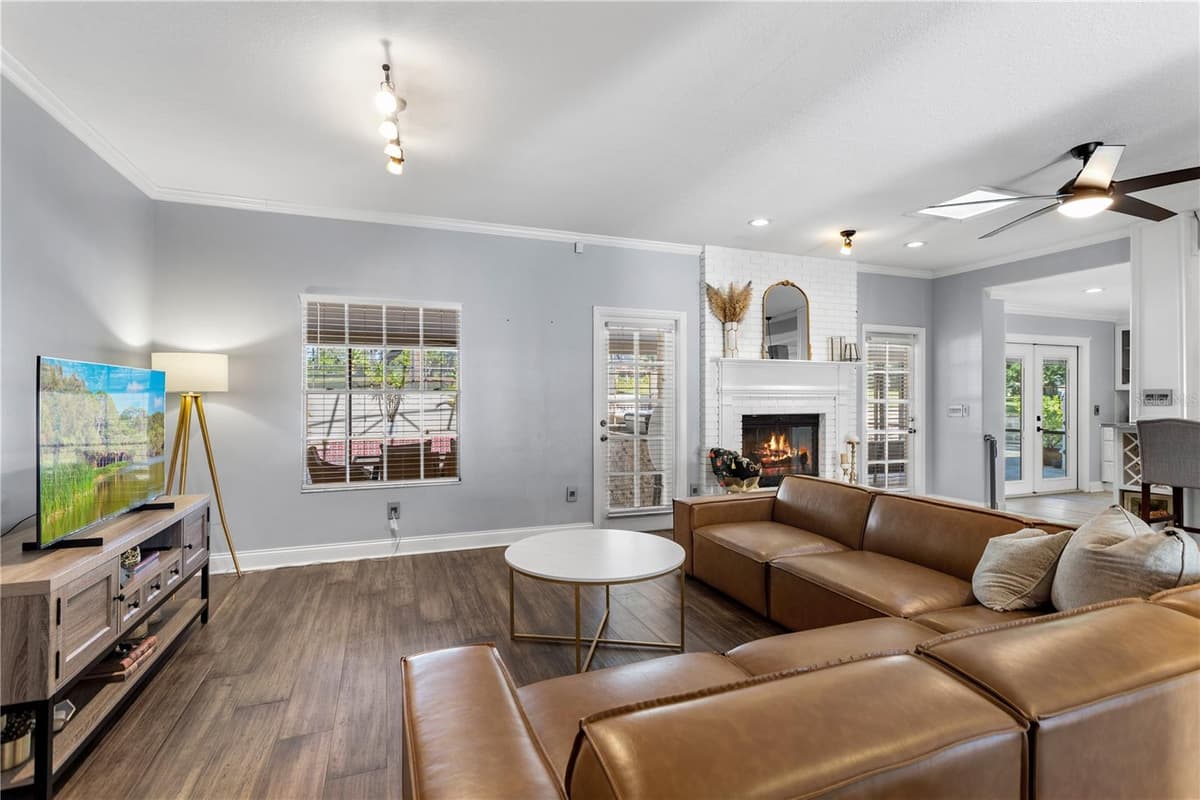 9237 MCDAVID COURT — photo 9 of 25
