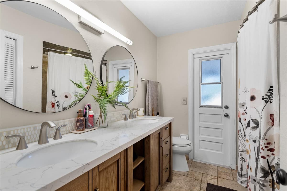 9237 MCDAVID COURT — photo 19 of 25