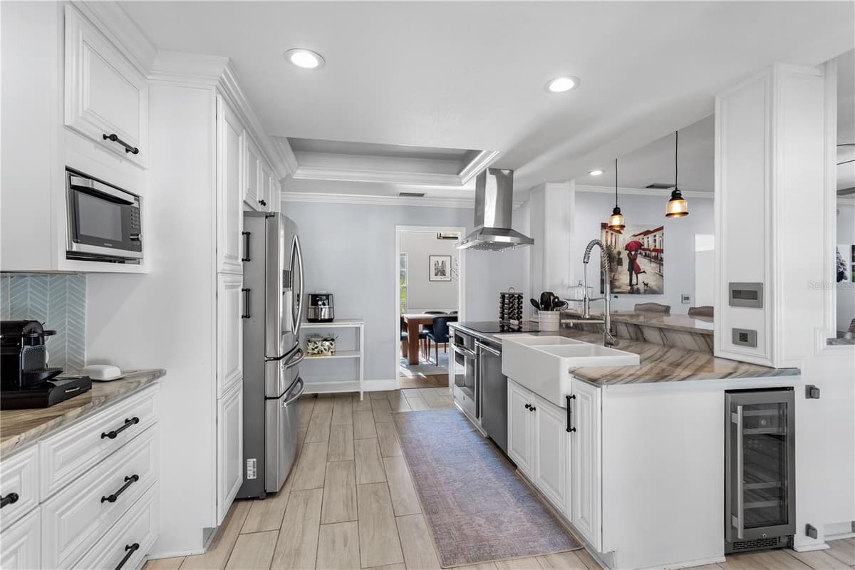 9237 MCDAVID COURT — photo 11 of 25
