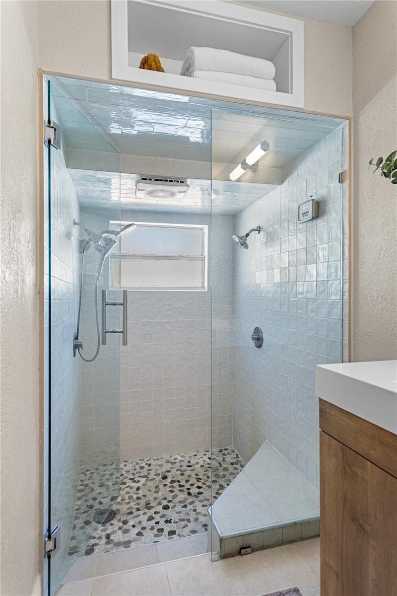 9237 MCDAVID COURT — photo 16 of 25