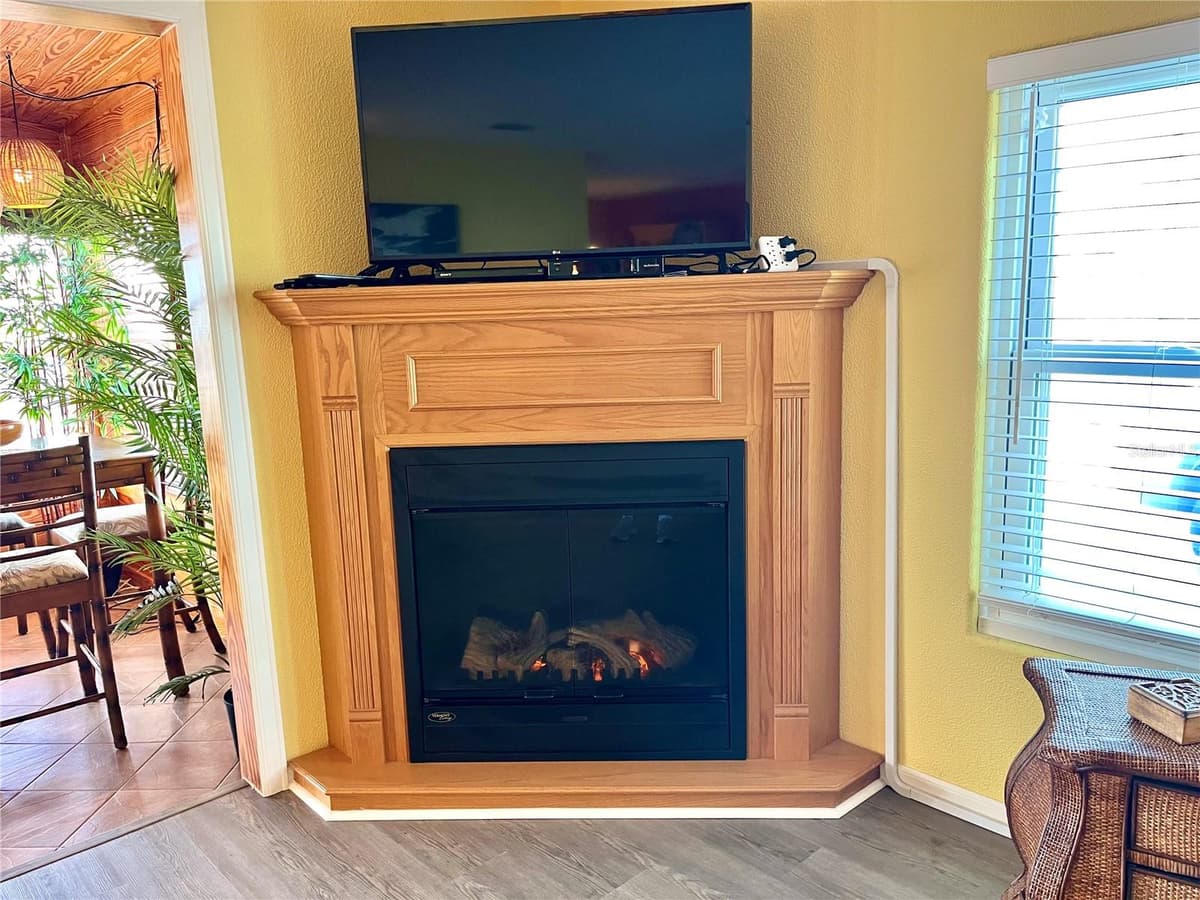 217 STARBOARD DRIVE — photo 18 of 65