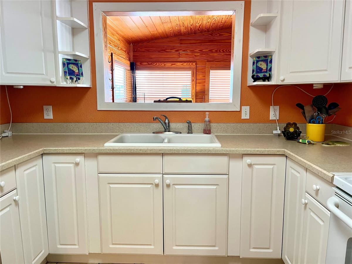 217 STARBOARD DRIVE — photo 23 of 65