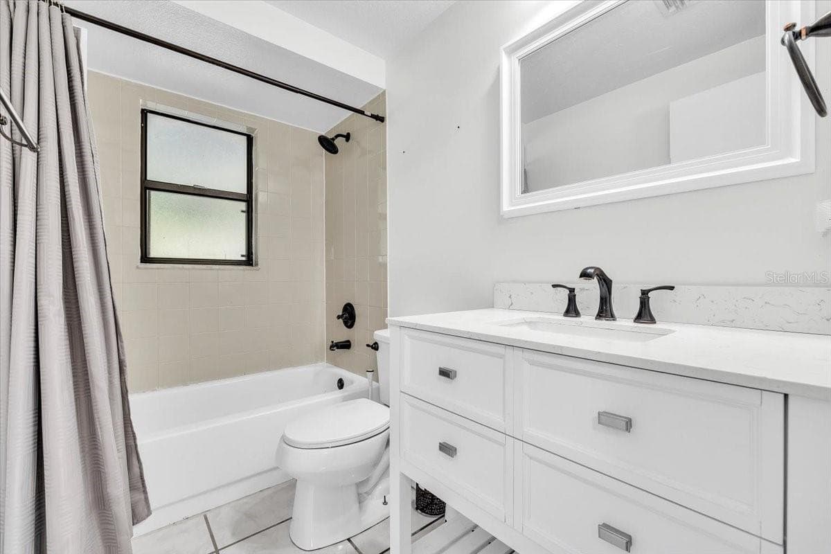17131 DOYLE AVENUE — photo 14 of 47