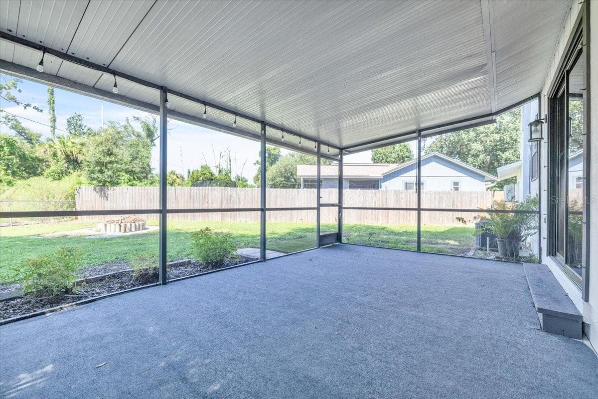 17131 DOYLE AVENUE — photo 35 of 47