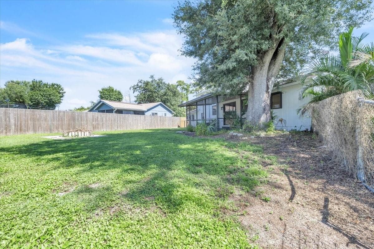 17131 DOYLE AVENUE — photo 37 of 47