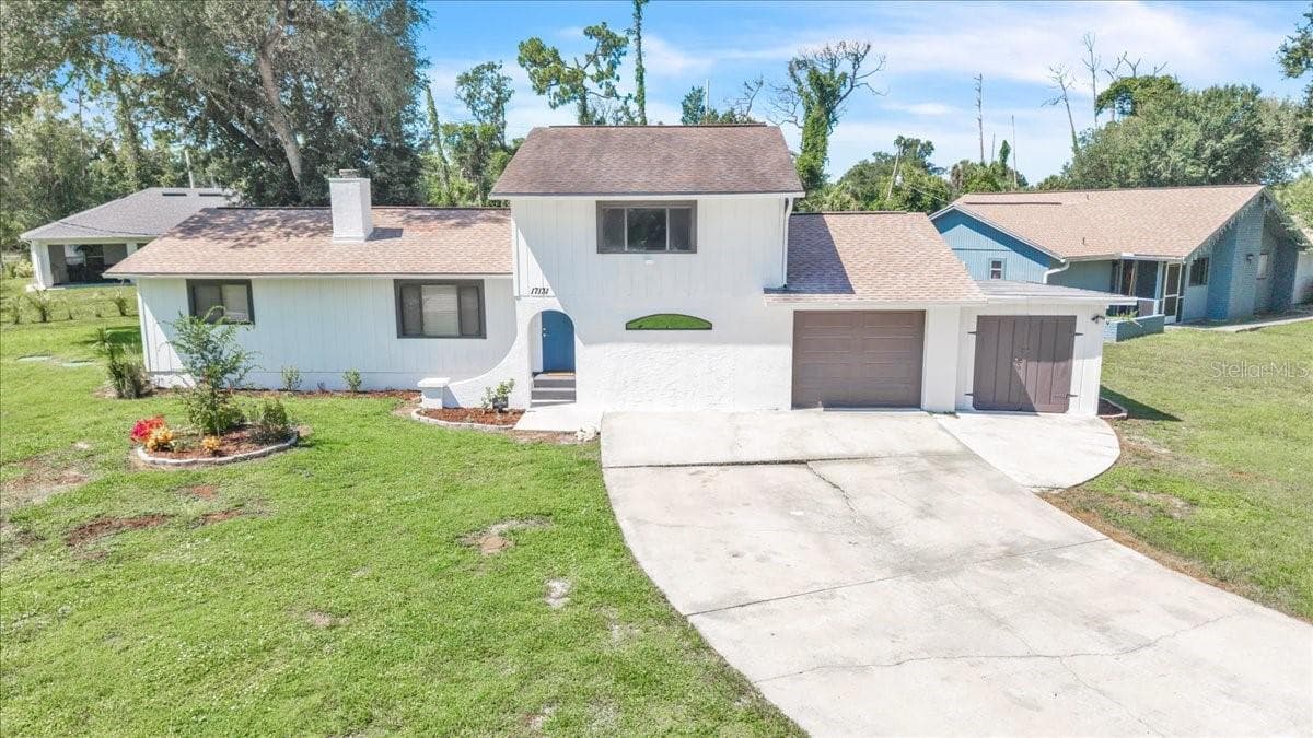 17131 DOYLE AVENUE — photo 46 of 47