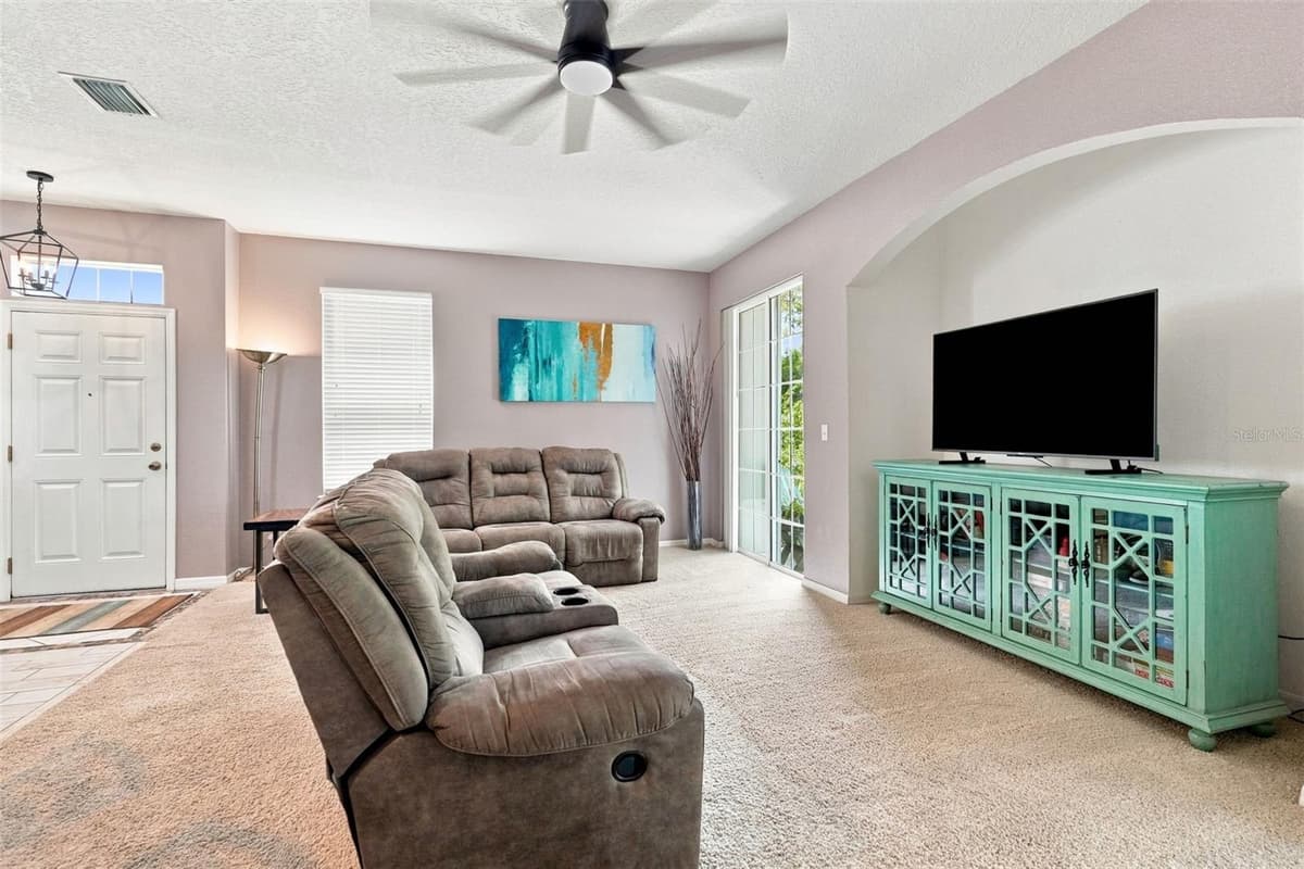 8421 SHALLOW CREEK COURT — photo 2 of 33