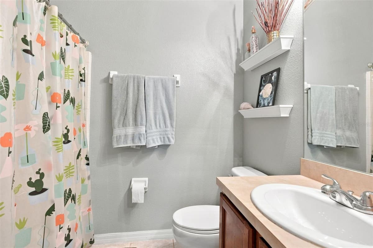 8421 SHALLOW CREEK COURT — photo 20 of 33