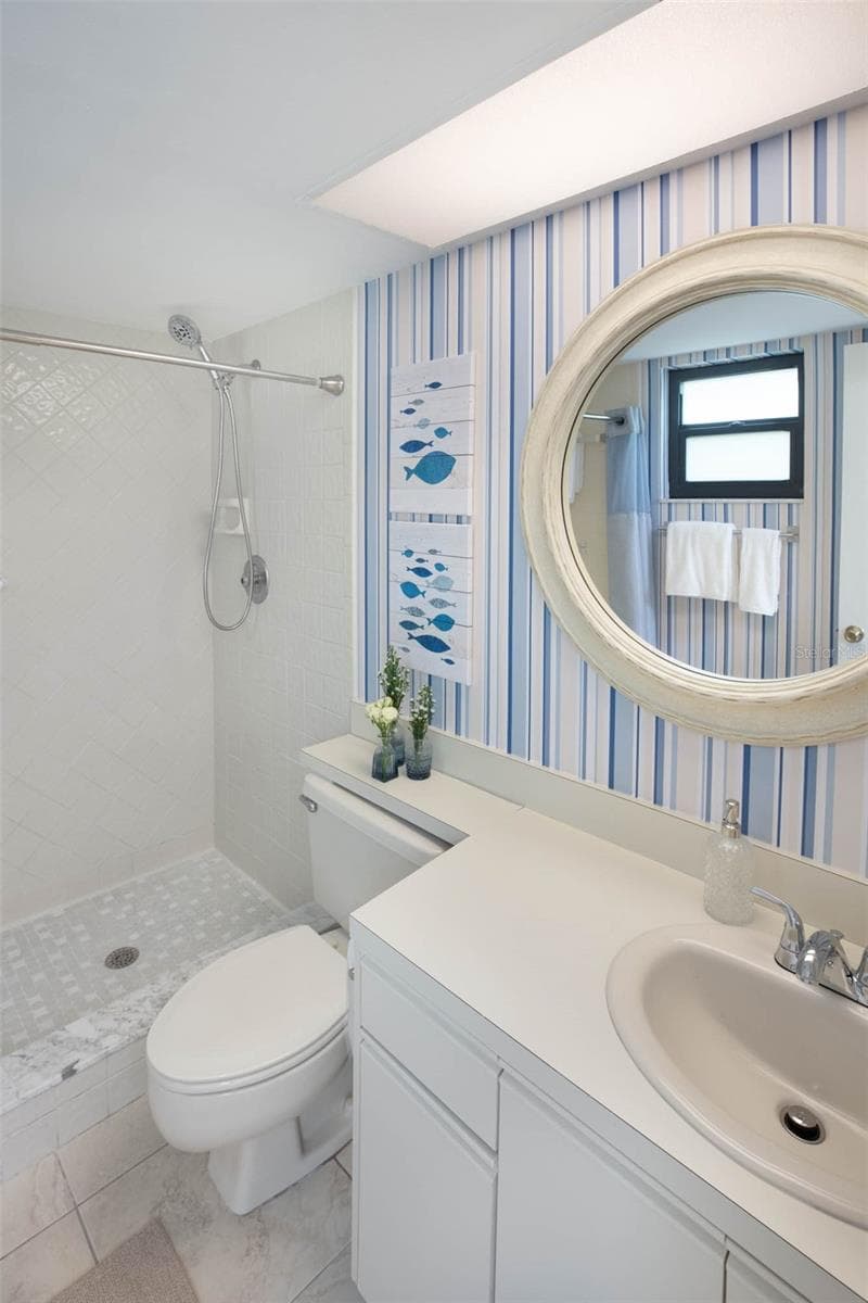 1306 GOLFVIEW DRIVE — photo 11 of 31