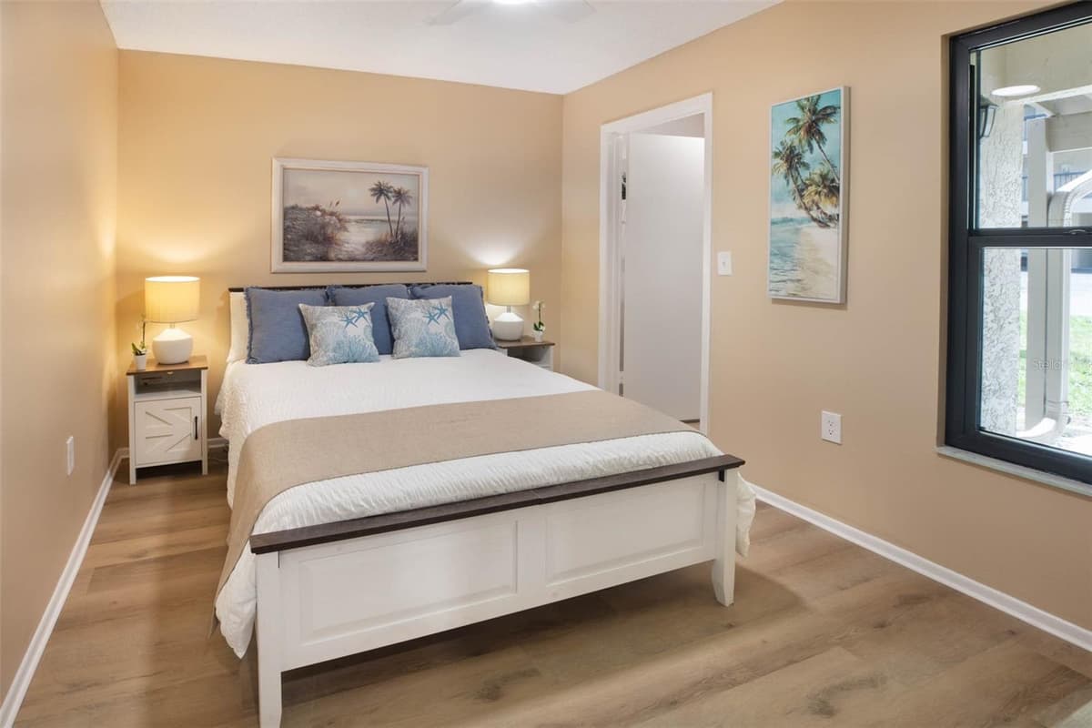 1306 GOLFVIEW DRIVE — photo 15 of 31