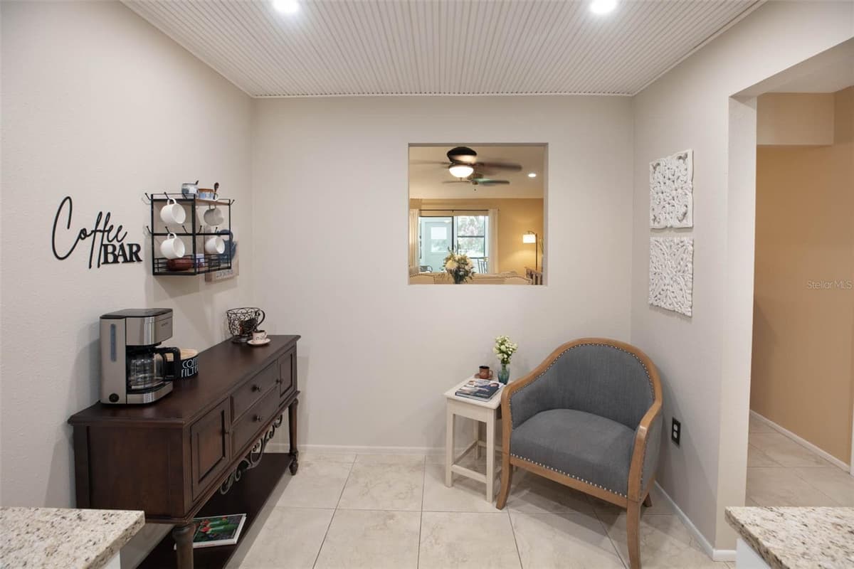 1306 GOLFVIEW DRIVE — photo 5 of 31