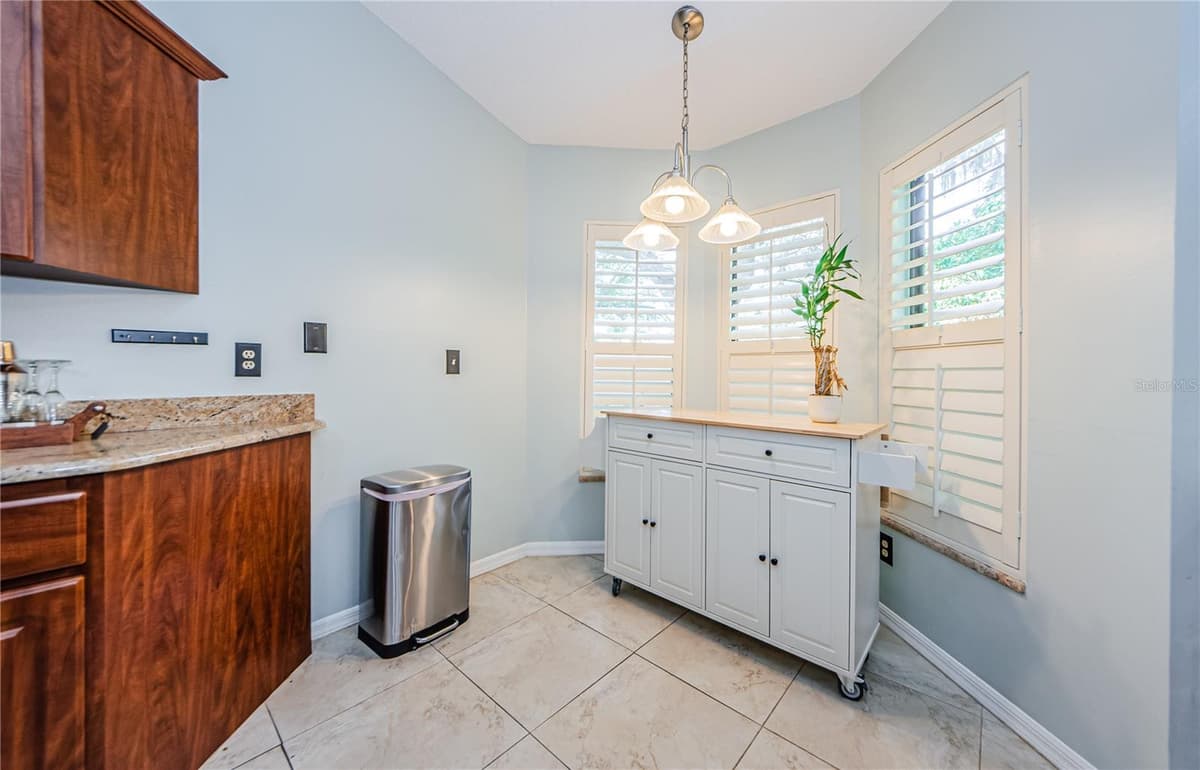 3647 MUIRFIELD COURT — photo 8 of 53