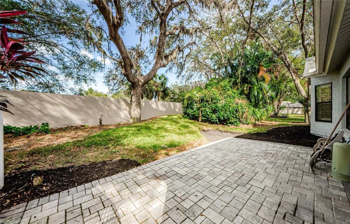 3647 MUIRFIELD COURT — photo 31 of 53
