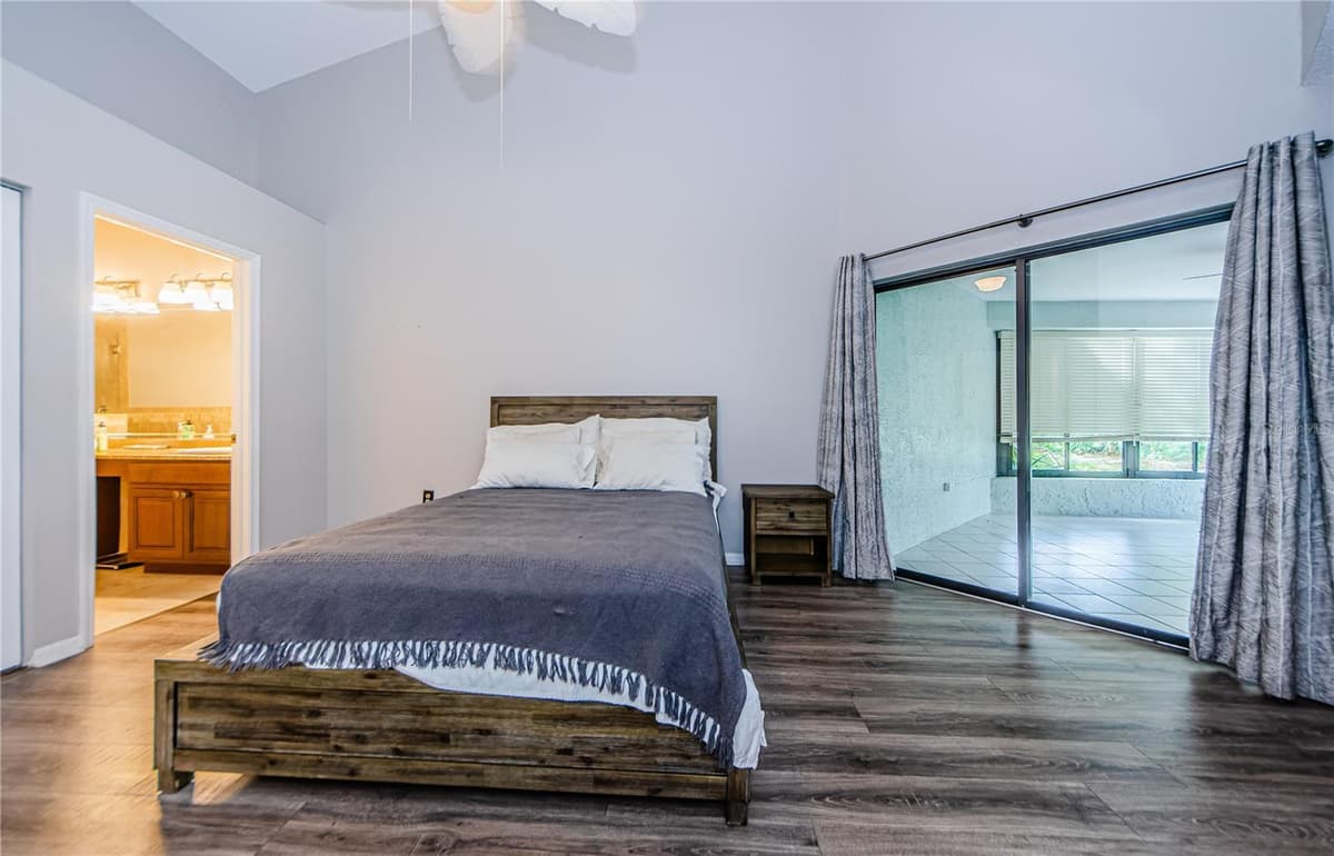 3647 MUIRFIELD COURT — photo 5 of 53